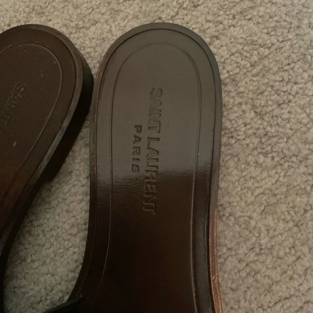 SAINT LAURENT PARIS sandals - Picture 2 of 5